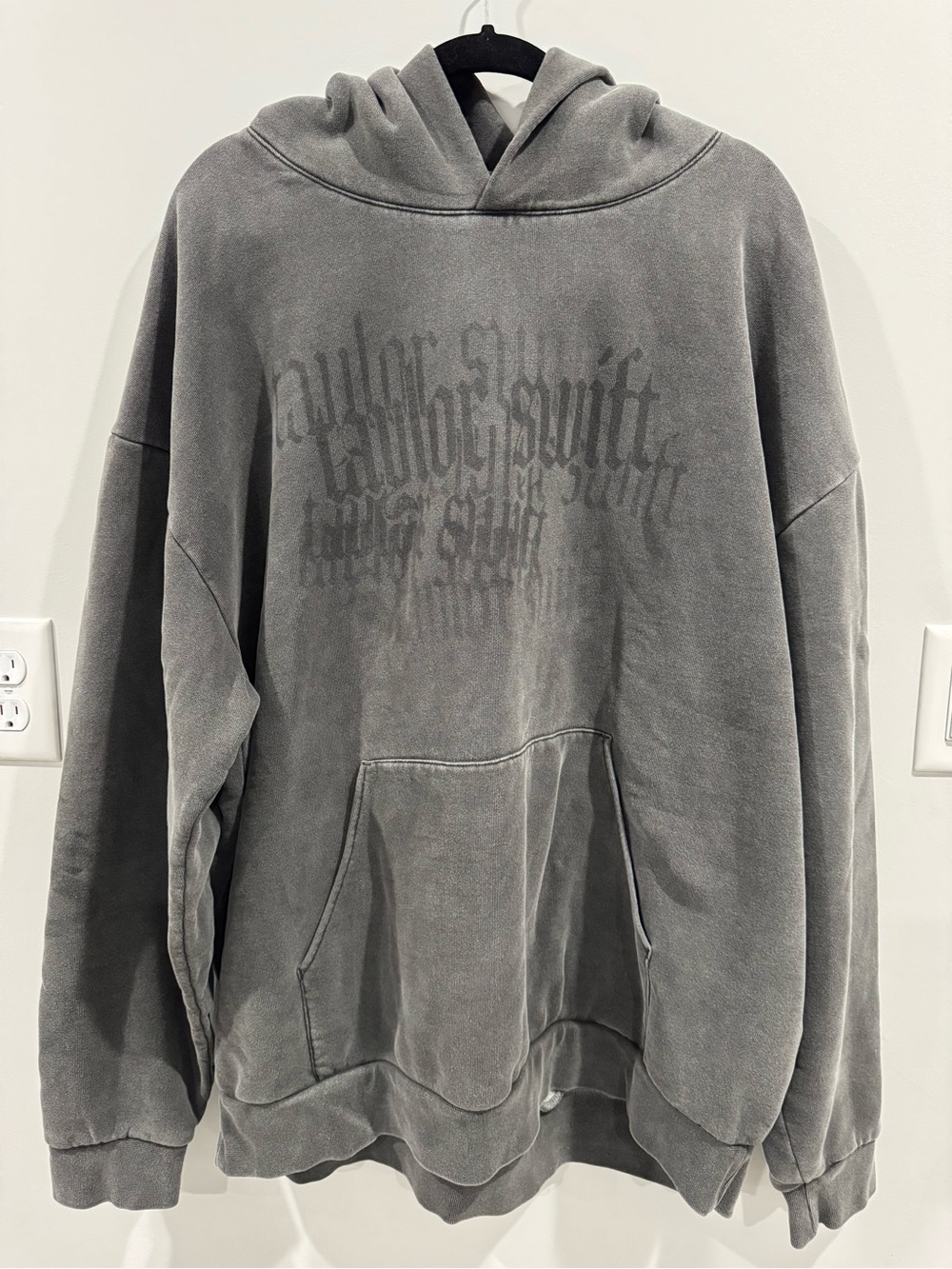 TAYLOR SWIFT • WILL BE NO EXPLANATION WILL JUST BE REP OVERSIZED HOODIE (XL/2XL) - Picture 4 of 11